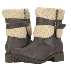 Ugg used sz9 Blayne